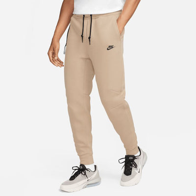 NIKE Tech Fleece Slim Fit Jogger Sweatpants