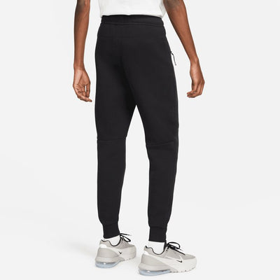 NIKE Tech Fleece Slim Fit Jogger Sweatpants