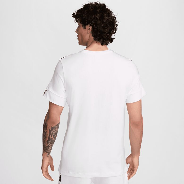 NIKE Sportswear Repeat Tee