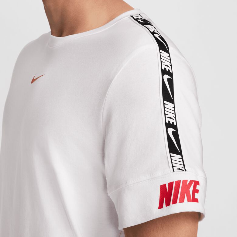 NIKE Sportswear Repeat Tee