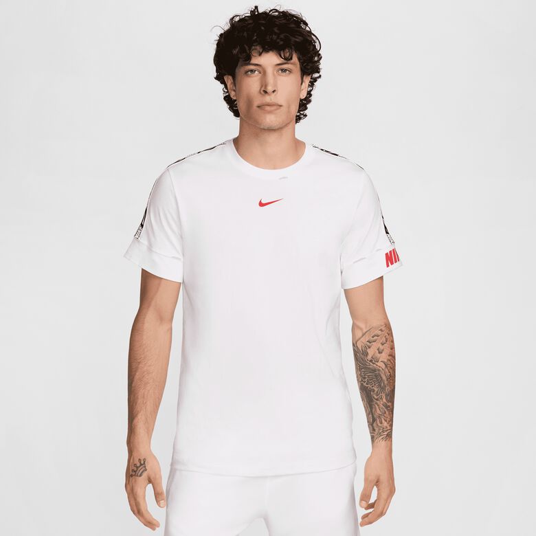 NIKE Sportswear Repeat Tee